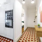 Large 2 Bdr Center Close To Train Station Διαμέρισμα *