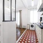 Large 2 Bdr Center Close To Train Station Νίκαια