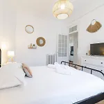 Large 2 Bdr Center Close To Train Station Διαμέρισμα Νίκαια
