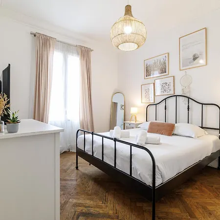Lejlighed Large 2 Bdr Center Close To Train Station *